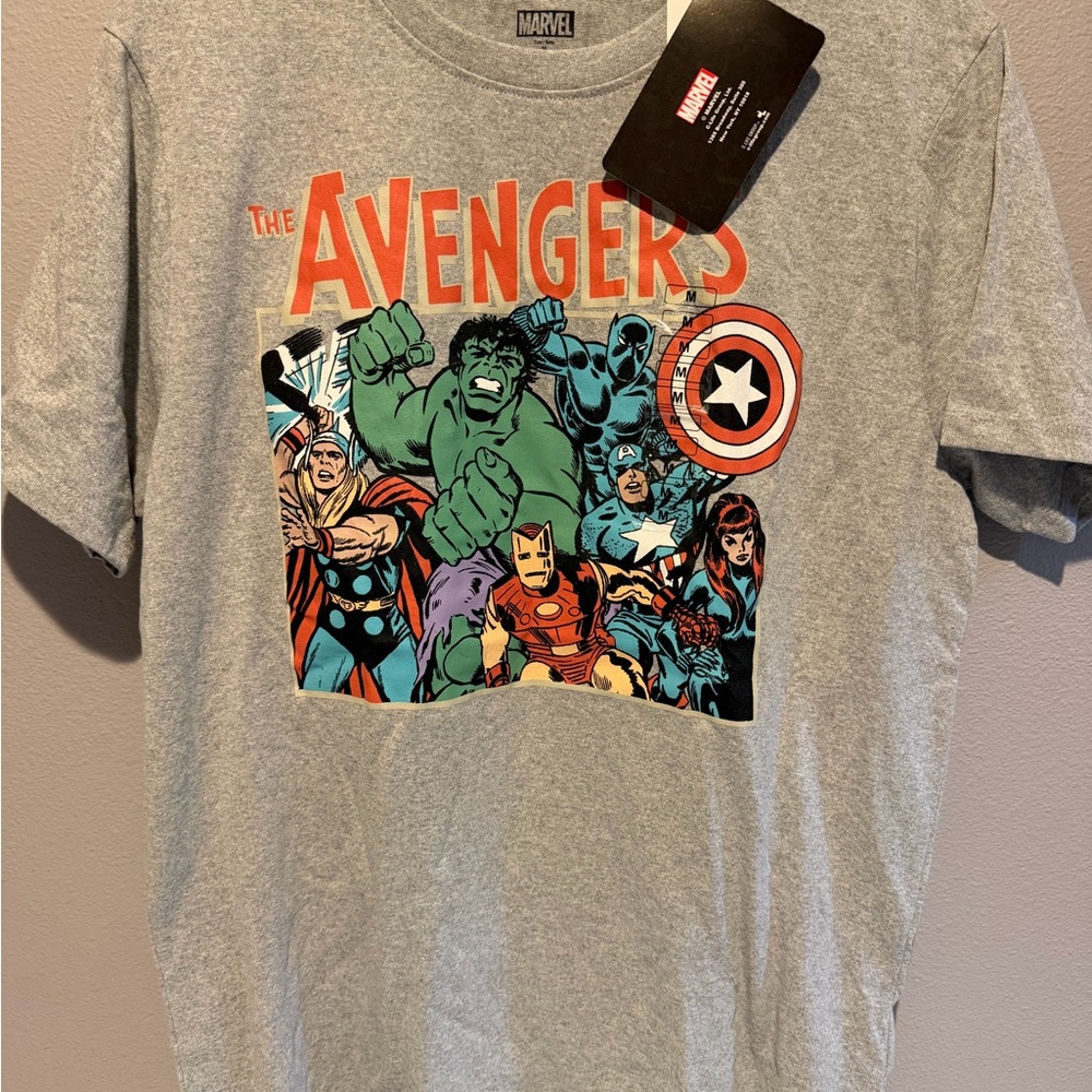 Men’s Medium, Gray Marvel Tshirt. NWT